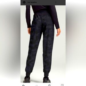 Lululemon keep moving 7/8 pant size 6 brand new new with tag